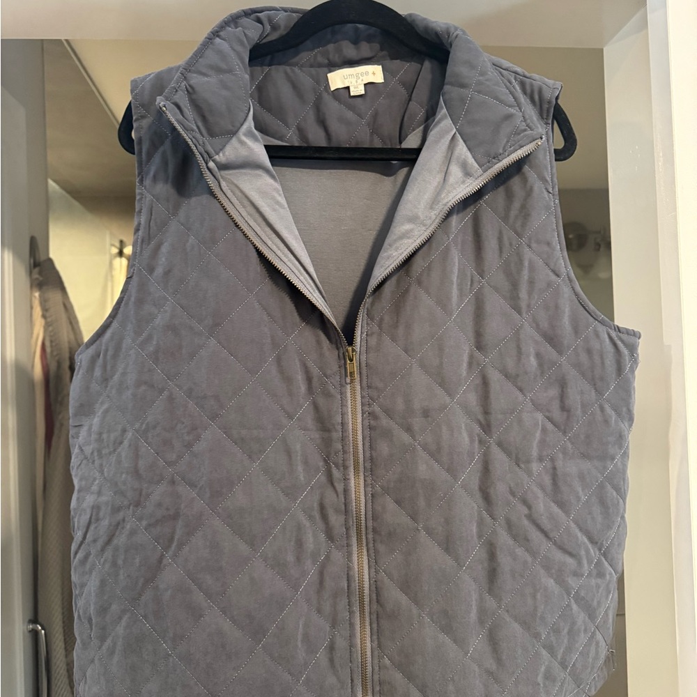PLUS Umgee Gray Quilted Vest